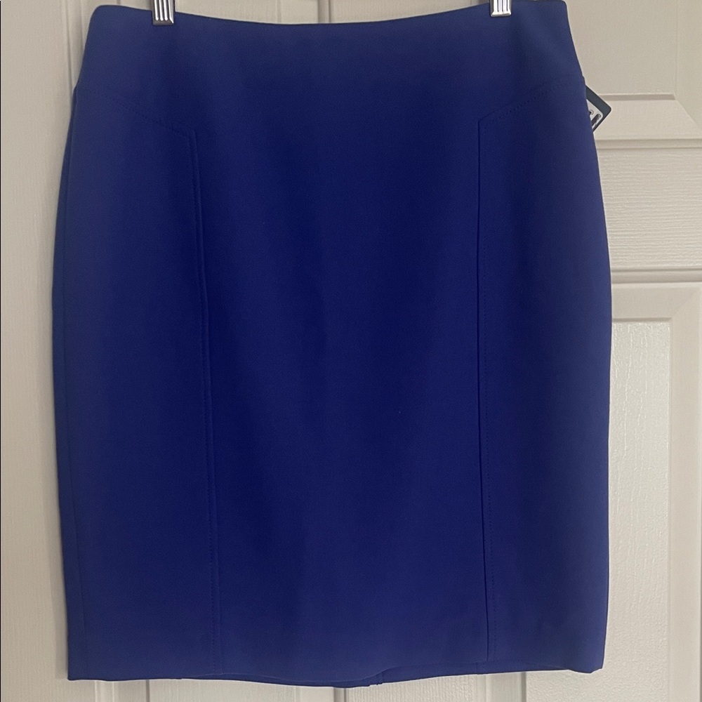 Halogen “Blue Spectrum” Pencil Skirt Size 10Petite NWT